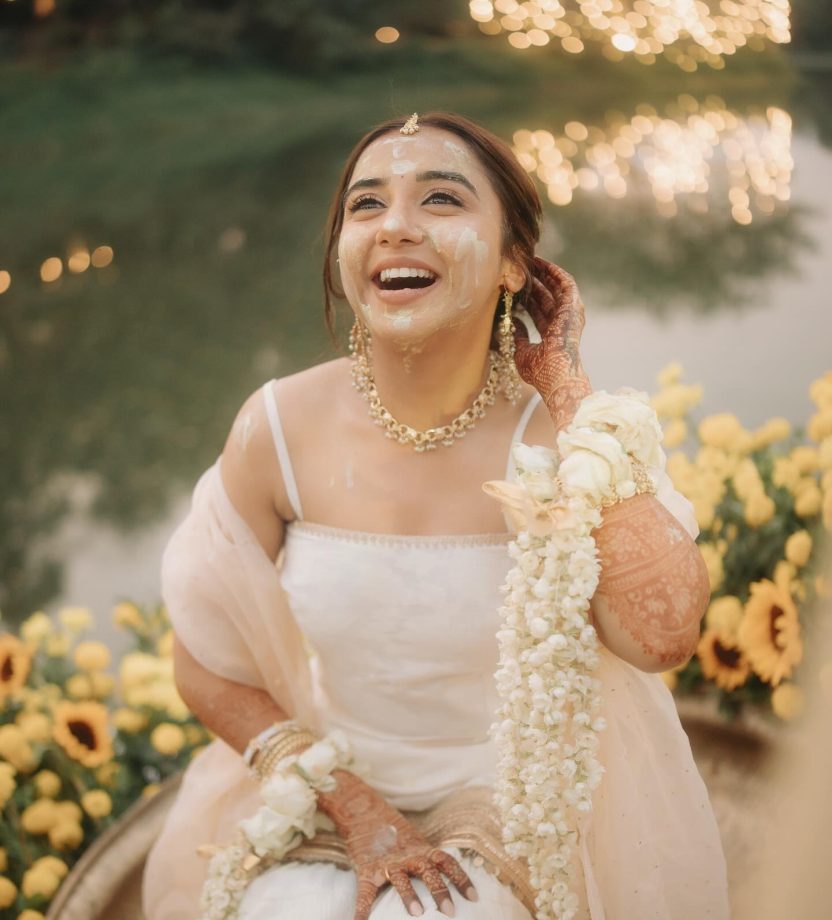 Prajakta Koli’s Haldi Look is a Bridal Must-See 939809