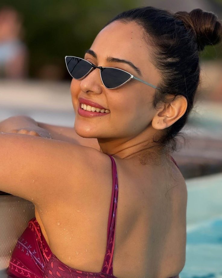 Rakul Preet Singh & Jackky Bhagnani enjoy a romantic getaway for their anniversary celebration 940030