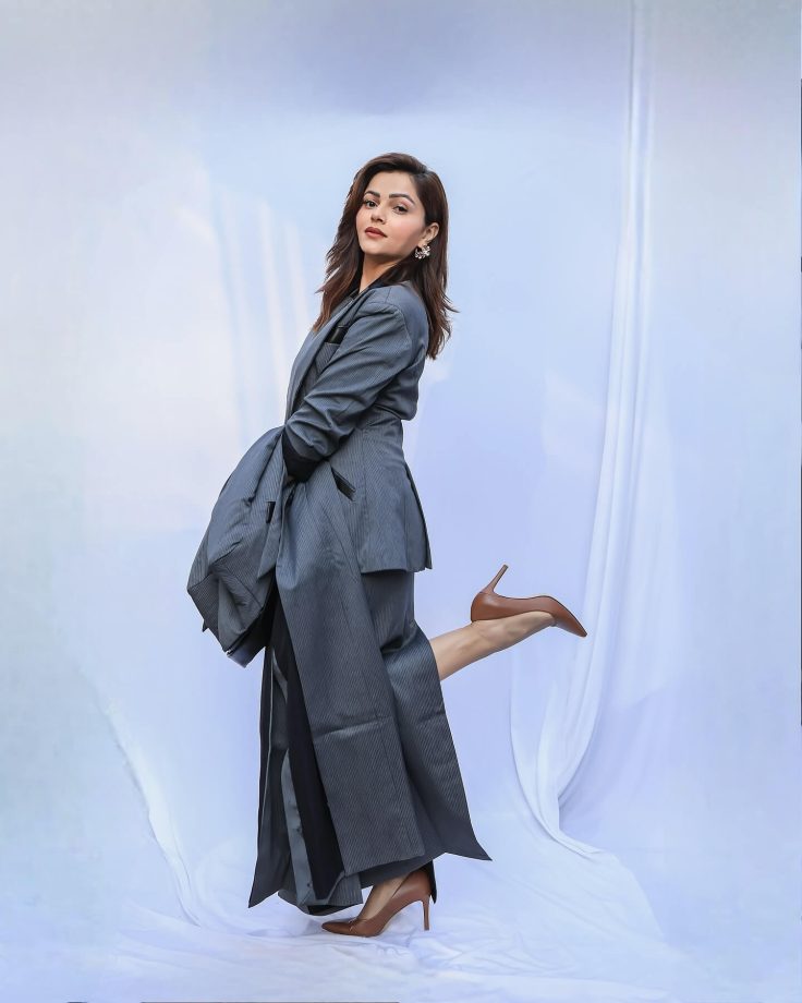 Rubina Dilaik Sets New Trends With Power Dressing In Blazer Looks 939445