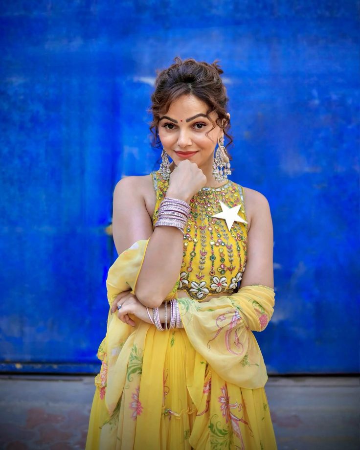 Rubina Dilaik Shows How to Ace Fusion Fashion 939754