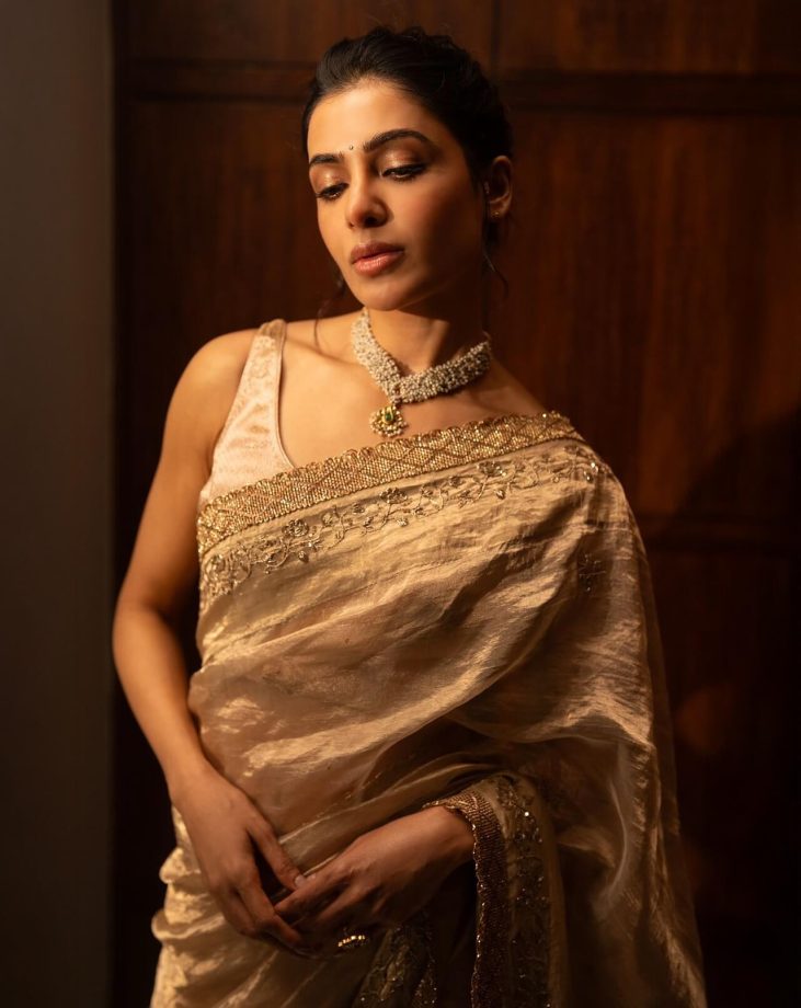 Samantha Ruth Prabhu Glows in a Radiant Golden Saree 940662