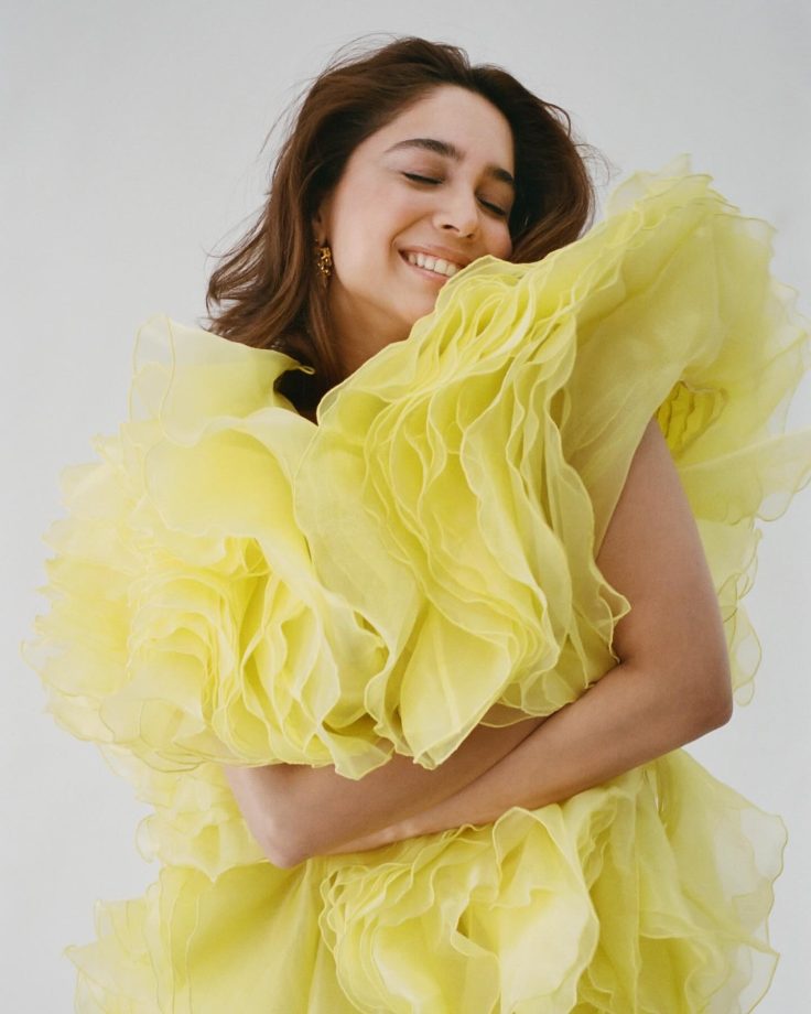 Sharvari Wagh Is A Ray Of Sunshine In Yellow Ruffle Top - See Pics 940957