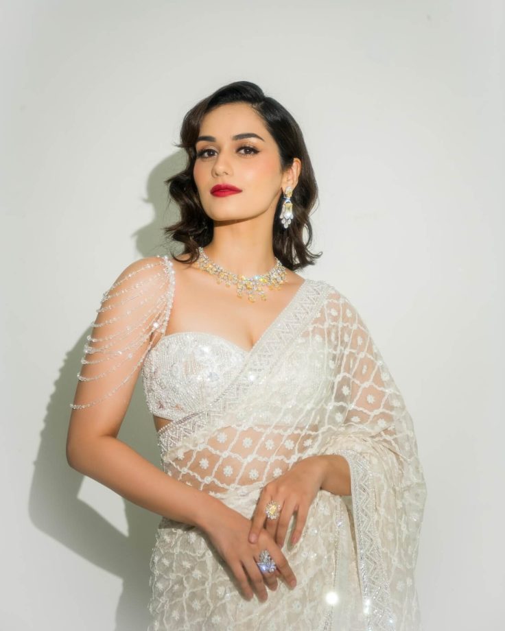 Sonam Kapoor In Gown Vs Manushi Chhillar In Saree: Who Is Stealing The Spotlight In White Attire? 939332